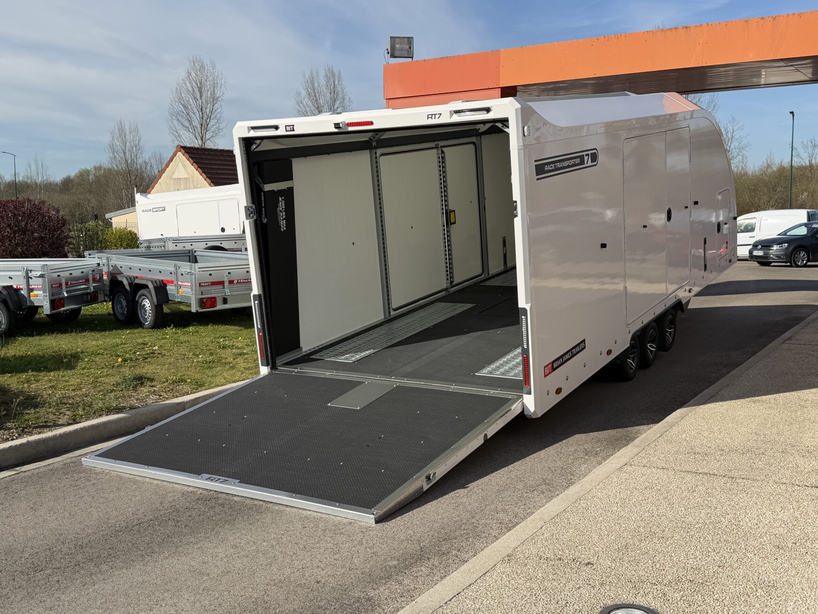 Race Transporter 7 - Porte voiture confidentiel 3500kg – Image 8