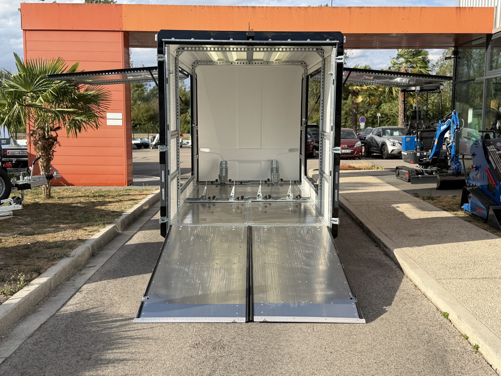 BOX VAN 3016-27-2-12 – Image 10