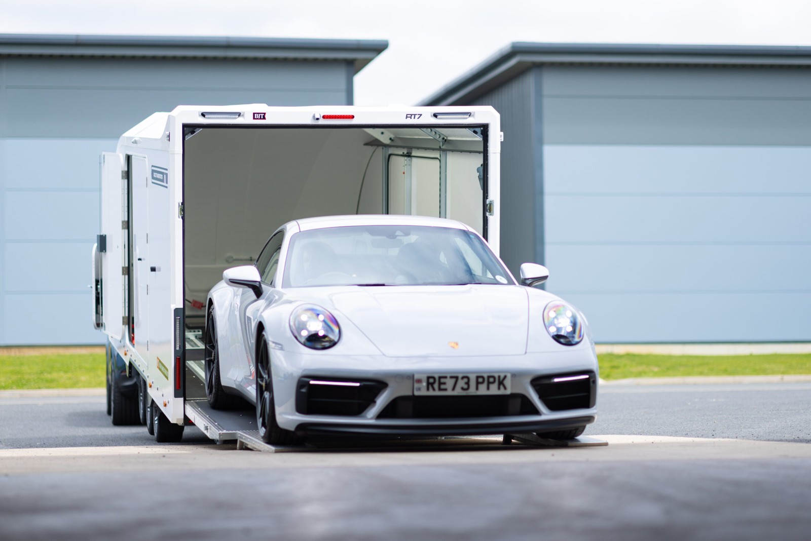 Race Transporter 7 - Porte voiture confidentiel 3500kg – Image 6