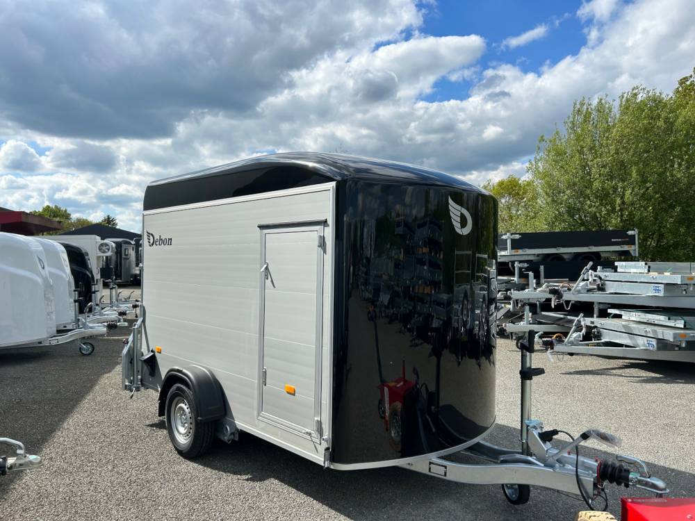 Fourgon Debon Roaster 400 composite freinee1t300