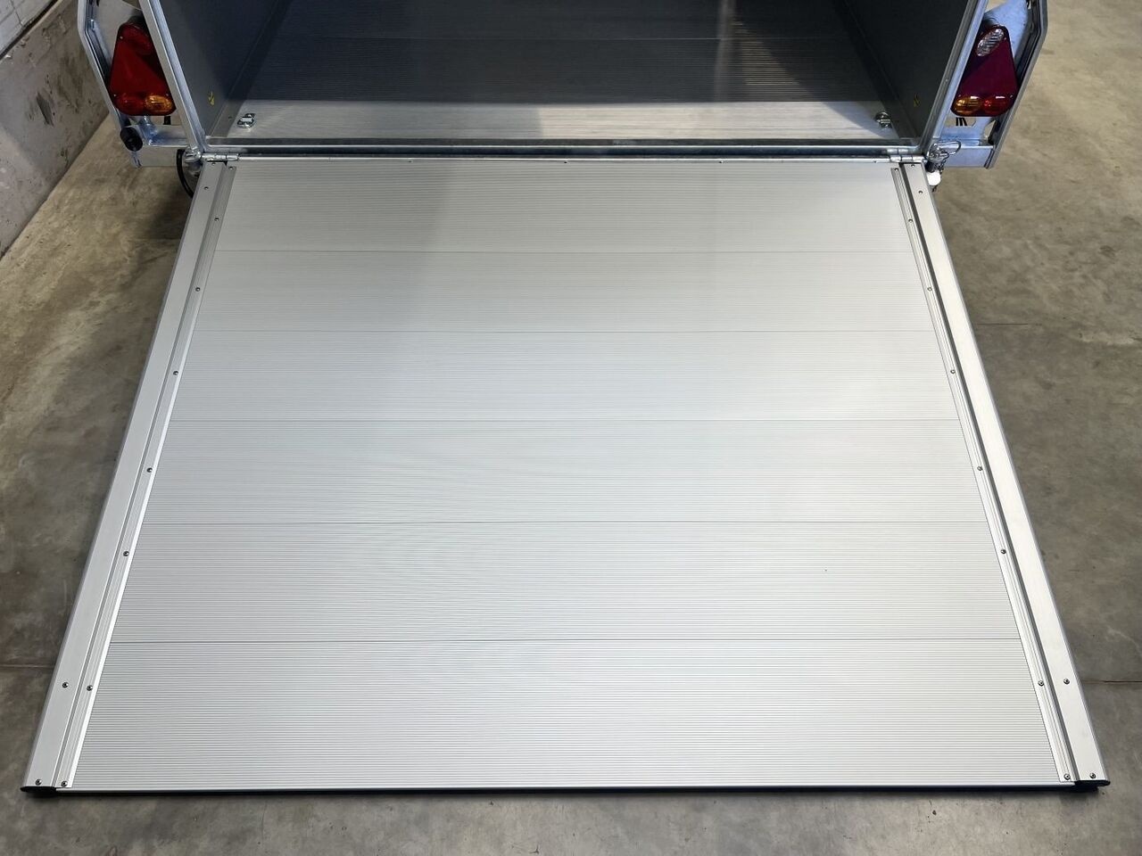 Remorque fourgon Debon Roadster C700 ALF avec porte latérale – Image 12