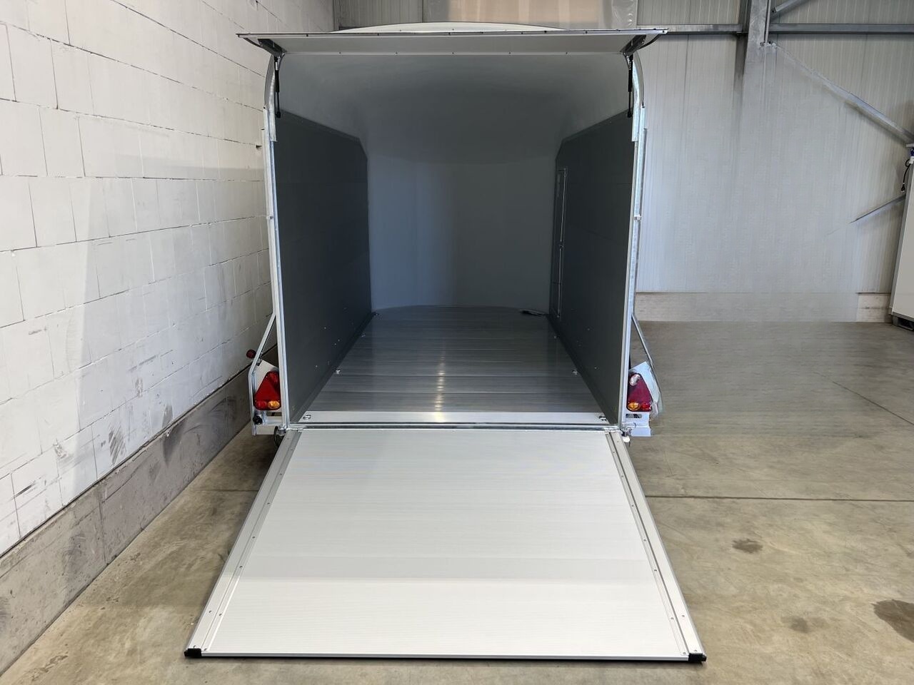 Remorque fourgon Debon Roadster C700 ALF avec porte latérale – Image 8