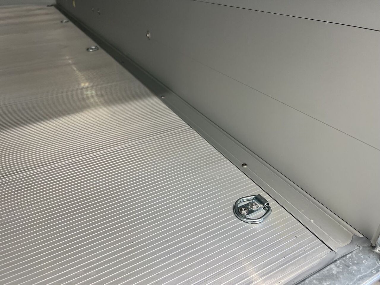 Remorque fourgon Debon Roadster C700 ALF avec jantes aluminium – Image 8