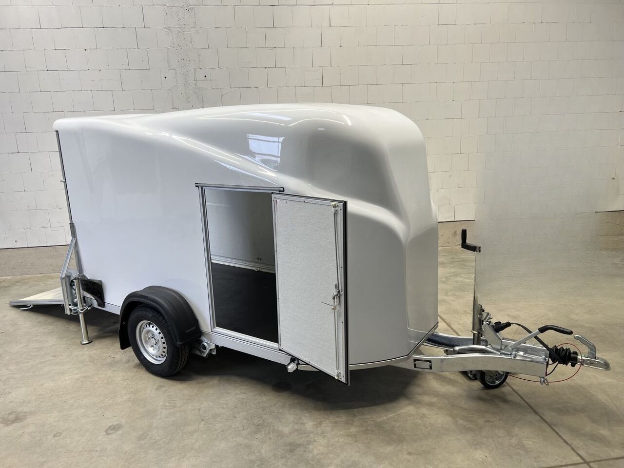 Remorque fourgon Debon Cargo 1300.02 avec porte latérale – Image 17