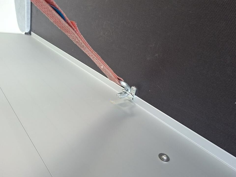 Remorque fourgon Debon C300 avec porte latérale, rails d'arrimage et aluminium – Image 16