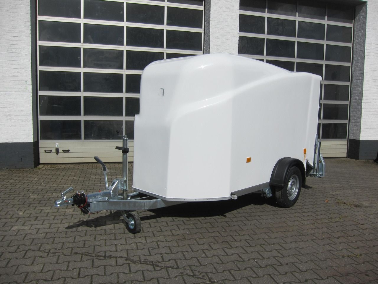 Remorque fourgon Debon Cargo 1300 blanche, suspension Pullman II, 100 km/h